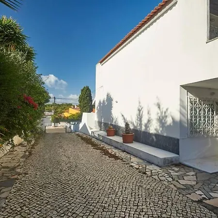 Charming Apartment With Terrace Apartamento
