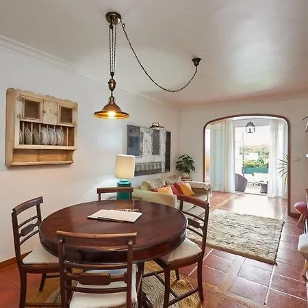 アパート Charming Apartment With Terrace カスカイス