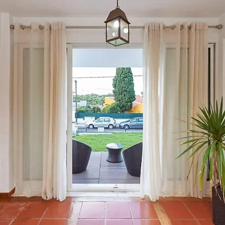 Charming Apartment With Terrace アパート カスカイス